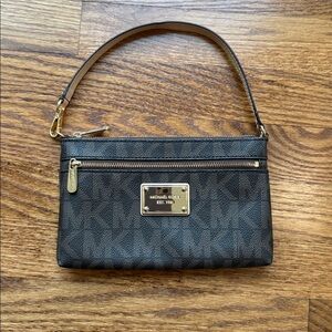 Michael Kors Jet Set Large Wristlet
